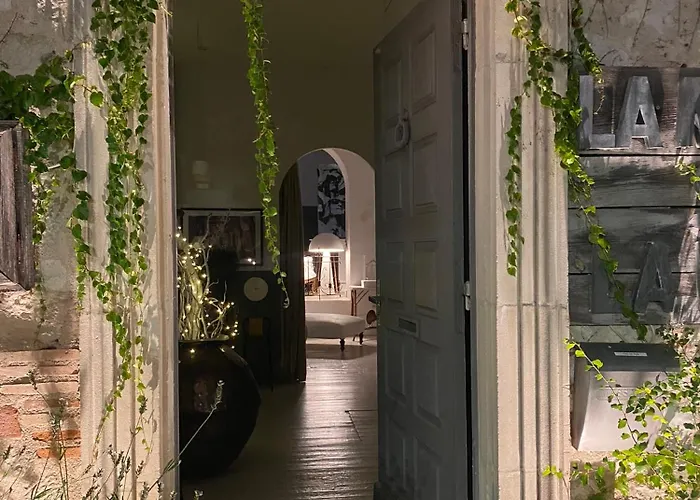 La Maison Sur La Place