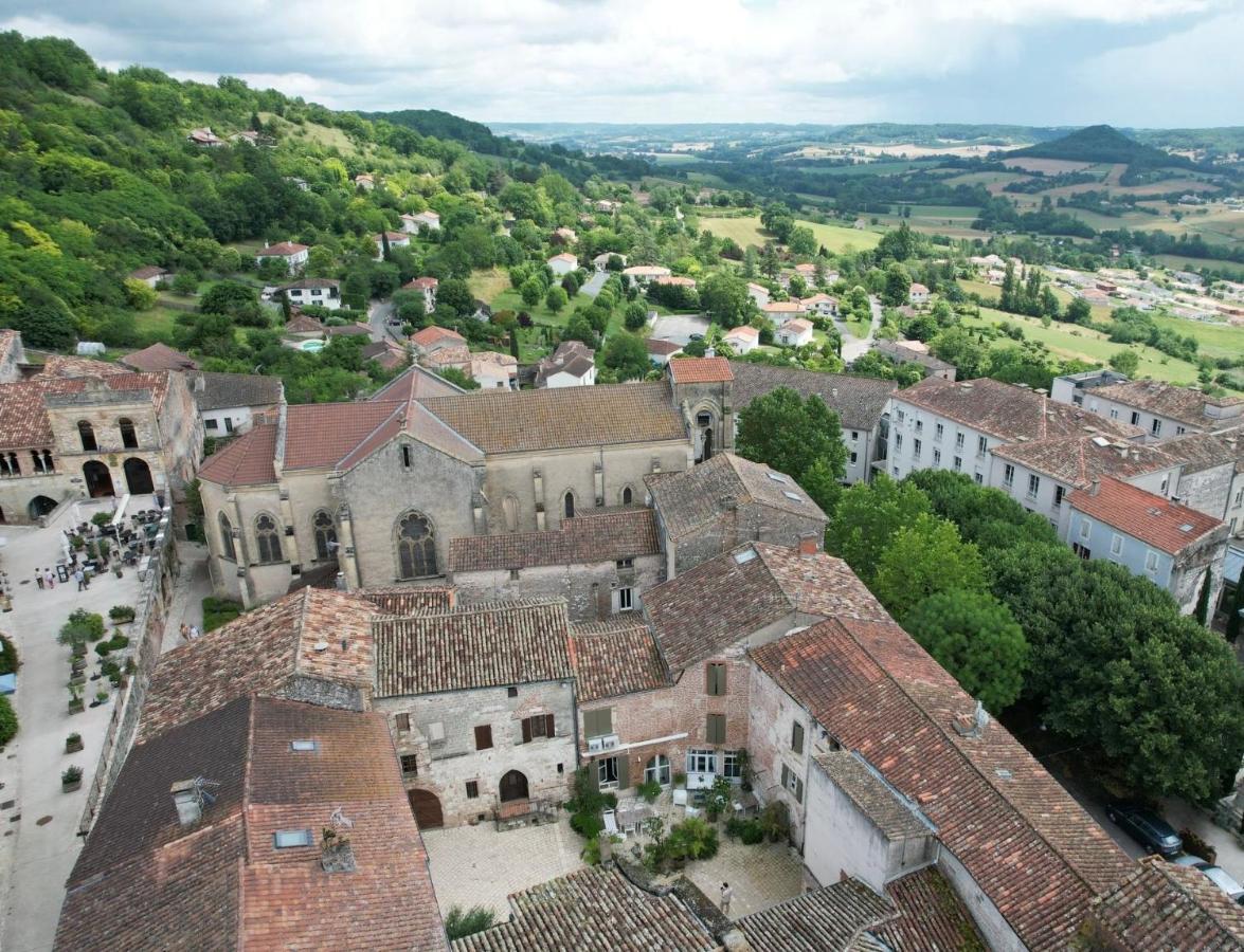 La Maison Sur La Place Penne-d'Agenais