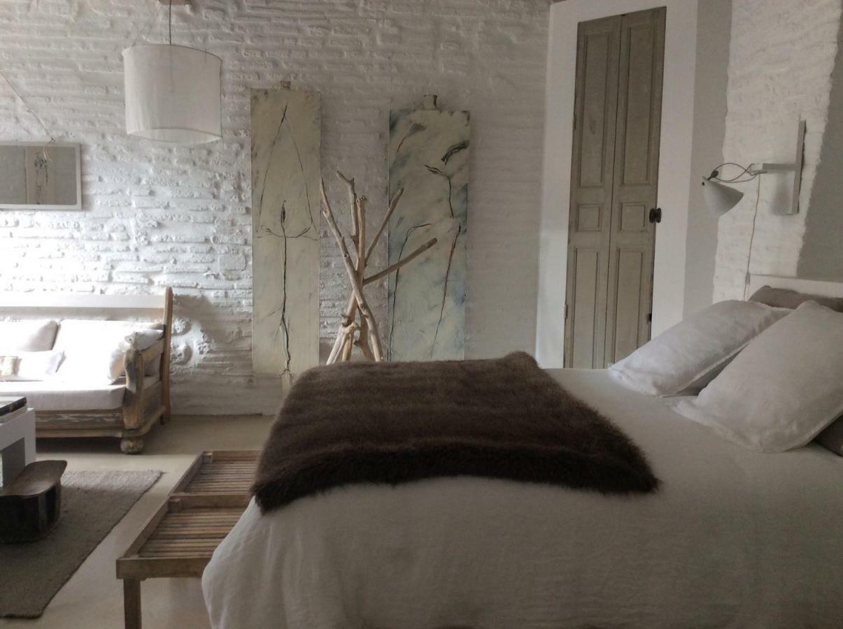 La Maison Sur La Place Couette-café