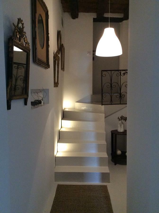 La Maison Sur La Place Bed & Breakfast Penne-d'Agenais